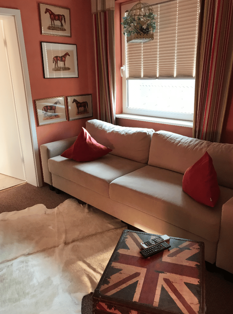 Couch Pferdezimmer