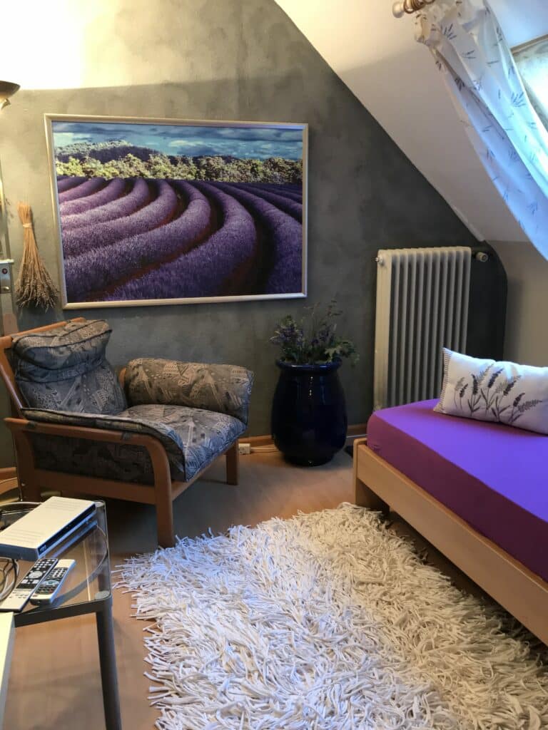Schlafzimmer Lavendelzimmer