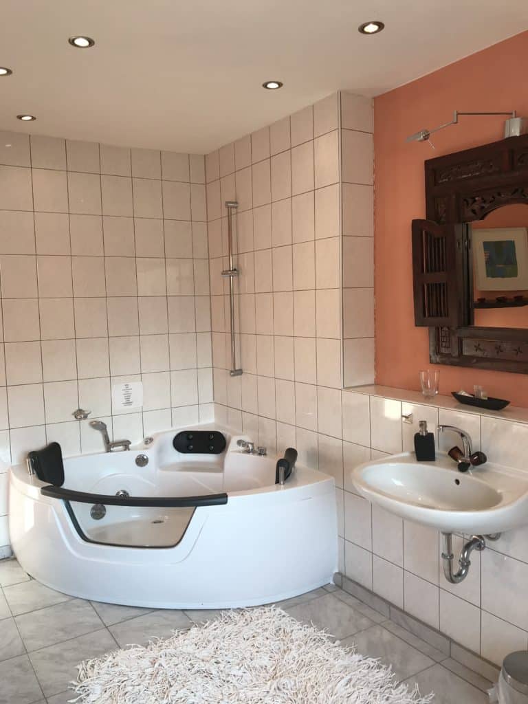 Badezimmer Waldhotel-Auerhahn